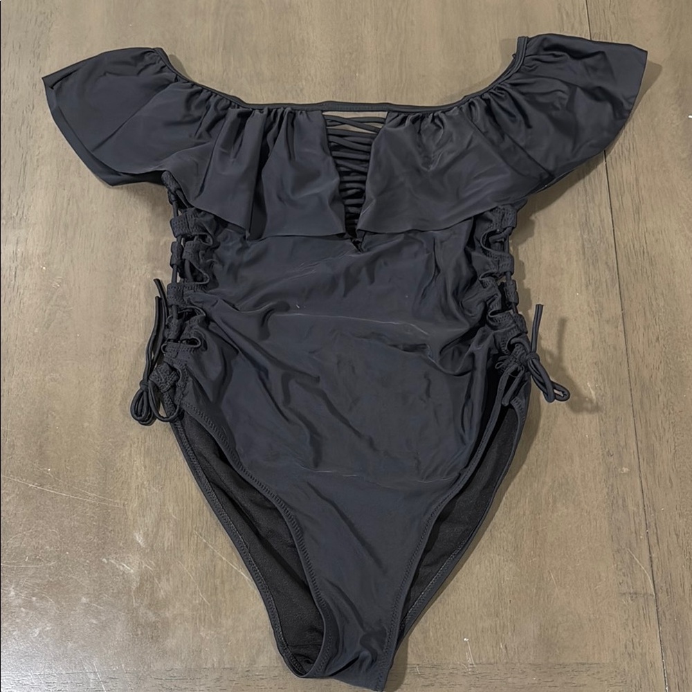 Black Off-Shoulder Swimsuit